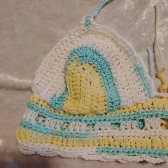 Handmade crochet festival top - Picture 3 of 12